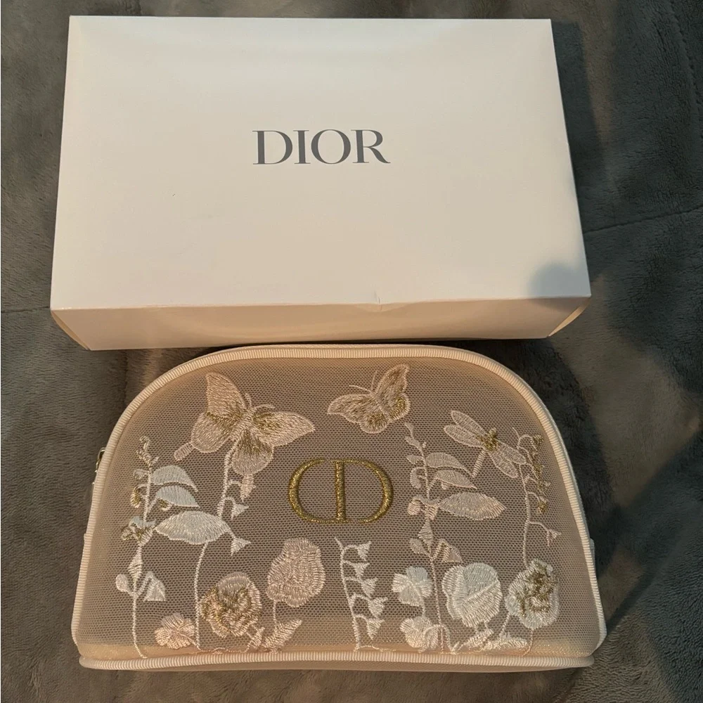 Dior Beige Floral Embroidered Clutch - Picture 1 of 4